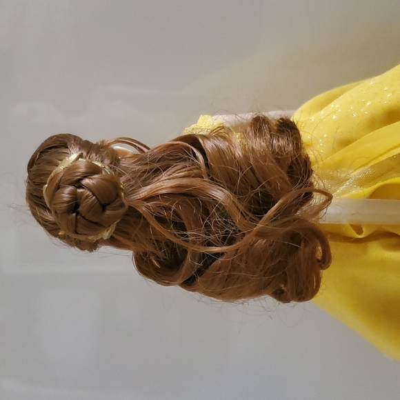 Disney's Belle Live Action Barbie Doll Disney Store Beauty and the Beast - Picture 12 of 16